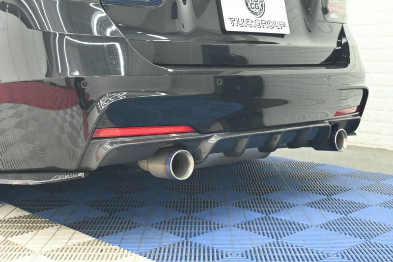 BMW 3シリーズ 320d ﾂｰﾘﾝｸﾞ Mｽﾎﾟｰﾂ　ACC ﾄﾞﾗｲﾋﾞﾝｸﾞｱｼｽﾄ LCW ｽﾎﾟｰﾂｼｰﾄ iDriveHDDﾅﾋﾞ BTｵｰﾃﾞｨｵ&TEL Bｶﾒﾗ 3Dﾃﾞｻﾞｲﾝ車高調&19ｲﾝﾁAW 柿本ﾏﾌﾗｰ LEDﾗｲﾄ　2年保証付