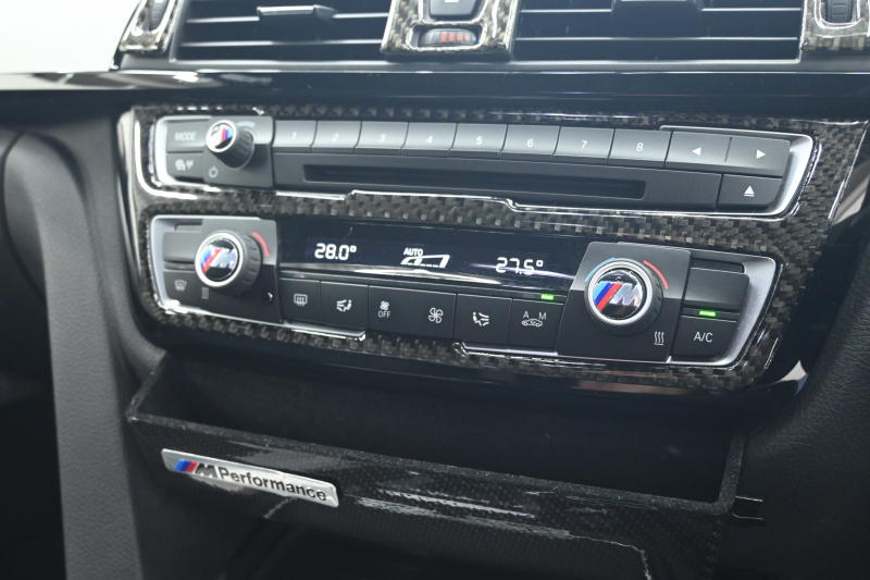 BMW 3シリーズ 320d ﾂｰﾘﾝｸﾞ Mｽﾎﾟｰﾂ　ACC ﾄﾞﾗｲﾋﾞﾝｸﾞｱｼｽﾄ LCW ｽﾎﾟｰﾂｼｰﾄ iDriveHDDﾅﾋﾞ BTｵｰﾃﾞｨｵ&TEL Bｶﾒﾗ 3Dﾃﾞｻﾞｲﾝ車高調&19ｲﾝﾁAW 柿本ﾏﾌﾗｰ LEDﾗｲﾄ　2年保証付