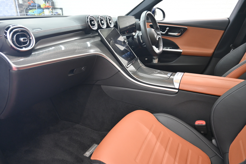 メルセデスベンツ Cクラス C220d ｽﾃｰｼｮﾝﾜｺﾞﾝ AVG AMGﾗｲﾝ ﾚｻﾞｰEXｸﾙ&ﾚｰﾀﾞｰSP　ACC Pｽﾀ ECO 茶革 ﾊﾟﾉﾗﾏｻﾝﾙｰﾌ MBUXﾅﾋﾞTV 360ｶﾒﾗ CarPlay AMGｴｱﾛ&18ｲﾝﾁAW LED　2年保証付