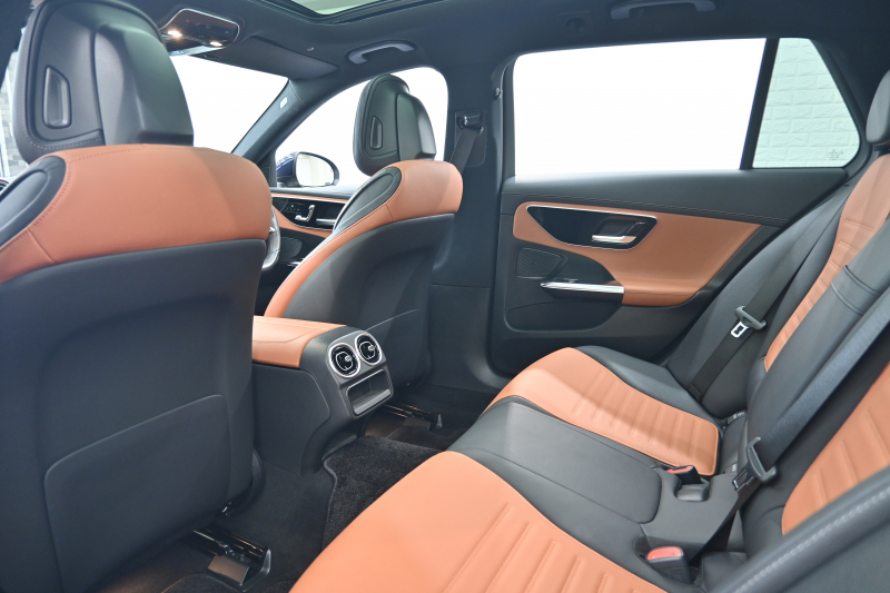 メルセデスベンツ Cクラス C220d ｽﾃｰｼｮﾝﾜｺﾞﾝ AVG AMGﾗｲﾝ ﾚｻﾞｰEXｸﾙ&ﾚｰﾀﾞｰSP　ACC Pｽﾀ ECO 茶革 ﾊﾟﾉﾗﾏｻﾝﾙｰﾌ MBUXﾅﾋﾞTV 360ｶﾒﾗ CarPlay AMGｴｱﾛ&18ｲﾝﾁAW LED　2年保証付