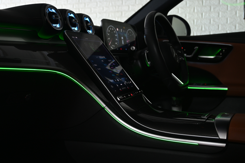 メルセデスベンツ Cクラス C220d ｽﾃｰｼｮﾝﾜｺﾞﾝ AVG AMGﾗｲﾝ ﾚｻﾞｰEXｸﾙ&ﾚｰﾀﾞｰSP　ACC Pｽﾀ ECO 茶革 ﾊﾟﾉﾗﾏｻﾝﾙｰﾌ MBUXﾅﾋﾞTV 360ｶﾒﾗ CarPlay AMGｴｱﾛ&18ｲﾝﾁAW LED　2年保証付