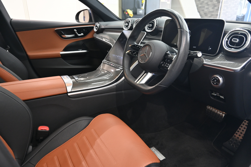 メルセデスベンツ Cクラス C220d ｽﾃｰｼｮﾝﾜｺﾞﾝ AVG AMGﾗｲﾝ ﾚｻﾞｰEXｸﾙ&ﾚｰﾀﾞｰSP　ACC Pｽﾀ ECO 茶革 ﾊﾟﾉﾗﾏｻﾝﾙｰﾌ MBUXﾅﾋﾞTV 360ｶﾒﾗ CarPlay AMGｴｱﾛ&18ｲﾝﾁAW LED　2年保証付