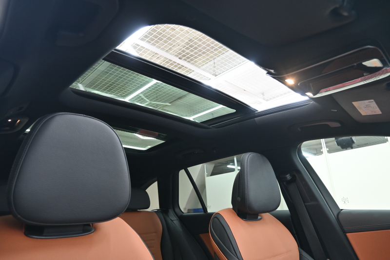 メルセデスベンツ Cクラス C220d ｽﾃｰｼｮﾝﾜｺﾞﾝ AVG AMGﾗｲﾝ ﾚｻﾞｰEXｸﾙ&ﾚｰﾀﾞｰSP　ACC Pｽﾀ ECO 茶革 ﾊﾟﾉﾗﾏｻﾝﾙｰﾌ MBUXﾅﾋﾞTV 360ｶﾒﾗ CarPlay AMGｴｱﾛ&18ｲﾝﾁAW LED　2年保証付