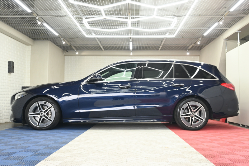 メルセデスベンツ Cクラス C220d ｽﾃｰｼｮﾝﾜｺﾞﾝ AVG AMGﾗｲﾝ ﾚｻﾞｰEXｸﾙ&ﾚｰﾀﾞｰSP　ACC Pｽﾀ ECO 茶革 ﾊﾟﾉﾗﾏｻﾝﾙｰﾌ MBUXﾅﾋﾞTV 360ｶﾒﾗ CarPlay AMGｴｱﾛ&18ｲﾝﾁAW LED　2年保証付