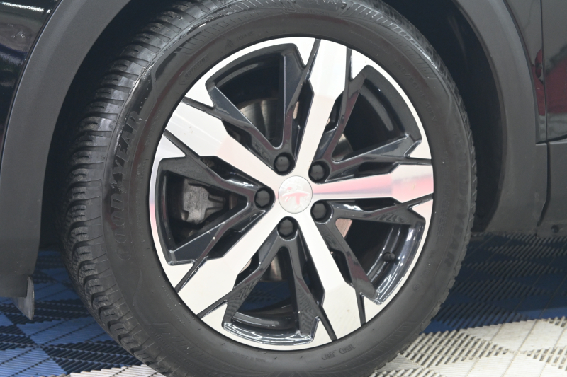 プジョー 3008 3008 GT ﾌﾞﾙｰHDi 　後期ﾓﾃﾞﾙ ACC LKA ﾊｰﾌ革 ﾊﾟﾉﾗﾏR 純正ﾅﾋﾞTV ﾘｱﾓﾆﾀｰ CarPlay Bｶﾒﾗ 前後ｺｰﾅｰｾﾝｻｰ 純正18ｲﾝﾁAW LEDﾗｲﾄ　新車保証継承可