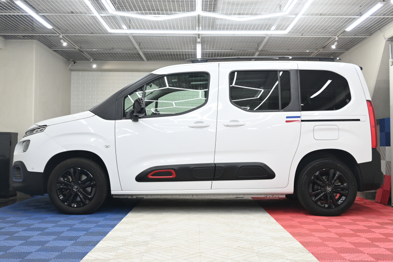 シトロエン ベルランゴ ﾄﾘｺ　1ｵｰﾅｰ 特別仕様車 Pｽﾀ ﾊﾟｰｷﾝｸﾞｾﾝｻｰ BSM ﾊﾟﾉﾗﾏR ﾌｧﾌﾞﾘｯｸｼｰﾄ 純正ﾅﾋﾞTV CarPlay ｱﾝﾋﾞｴﾝｽﾗｲﾄ 純正16AW　2年保証付