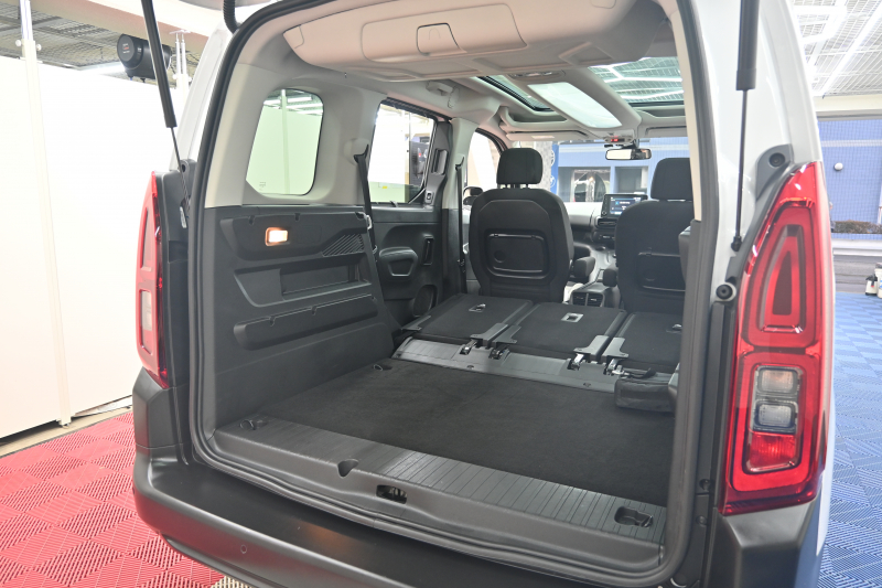 シトロエン ベルランゴ ﾄﾘｺ　1ｵｰﾅｰ 特別仕様車 Pｽﾀ ﾊﾟｰｷﾝｸﾞｾﾝｻｰ BSM ﾊﾟﾉﾗﾏR ﾌｧﾌﾞﾘｯｸｼｰﾄ 純正ﾅﾋﾞTV CarPlay ｱﾝﾋﾞｴﾝｽﾗｲﾄ 純正16AW　2年保証付