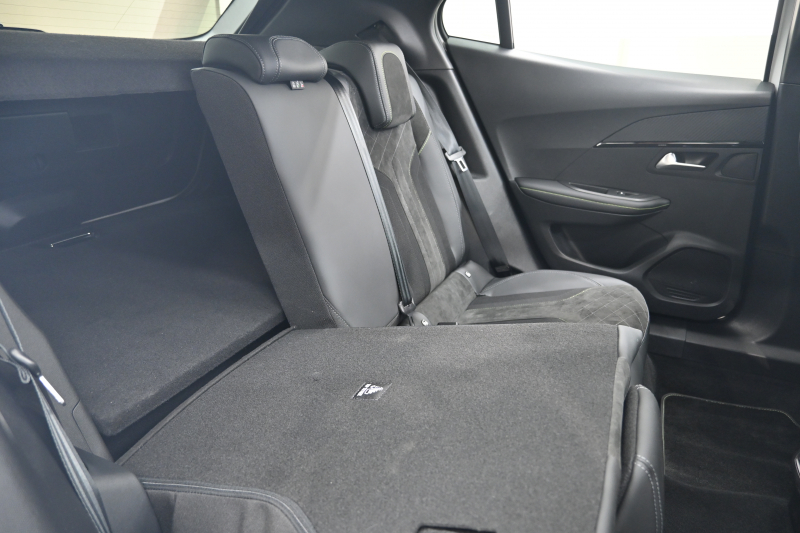 プジョー 2008 GT ﾄﾞﾗｲﾌﾞｴﾃﾞｨｼｮﾝ　特別仕様車 ACC Pｽﾀ ECO ﾊｰﾌ革 ﾊﾟﾉﾗﾏSR 純正ﾀｯﾁｽｸﾘｰﾝ CarPlay Bｶﾒﾗ 純正18ｲﾝﾁAW LEDﾗｲﾄ　2年保証付