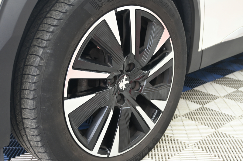 プジョー 2008 GT ﾄﾞﾗｲﾌﾞｴﾃﾞｨｼｮﾝ　特別仕様車 ACC Pｽﾀ ECO ﾊｰﾌ革 ﾊﾟﾉﾗﾏSR 純正ﾀｯﾁｽｸﾘｰﾝ CarPlay Bｶﾒﾗ 純正18ｲﾝﾁAW LEDﾗｲﾄ　2年保証付