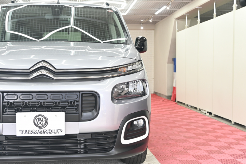 シトロエン ベルランゴ ｼｬｲﾝ　Pｽﾀ ﾊﾟｰｷﾝｸﾞｾﾝｻｰ BSM ﾊﾟﾉﾗﾏR ﾌｧﾌﾞﾘｯｸｼｰﾄ 純正ﾀｯﾁｽｸﾘｰﾝ CarPlay ｱﾝﾋﾞｴﾝｽﾗｲﾄ 純正16ｲﾝﾁAW　2年保証付