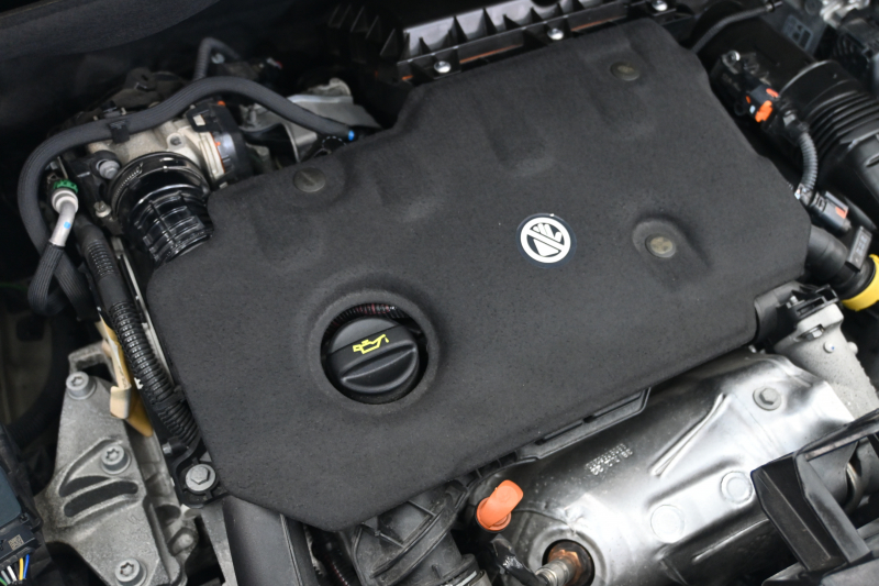 シトロエン ベルランゴ ｼｬｲﾝ　Pｽﾀ ﾊﾟｰｷﾝｸﾞｾﾝｻｰ BSM ﾊﾟﾉﾗﾏR ﾌｧﾌﾞﾘｯｸｼｰﾄ 純正ﾀｯﾁｽｸﾘｰﾝ CarPlay ｱﾝﾋﾞｴﾝｽﾗｲﾄ 純正16ｲﾝﾁAW　2年保証付