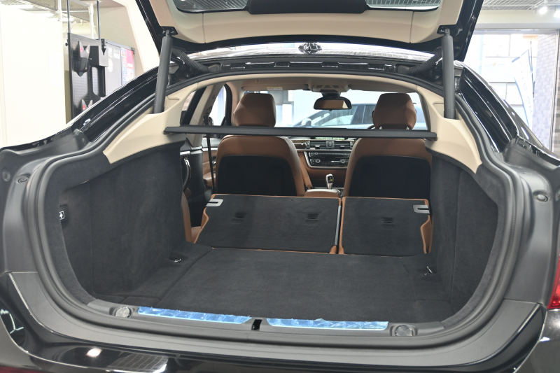 BMW 4シリーズ 420iｸﾞﾗﾝｸｰﾍﾟ ﾗｸﾞｼﾞｭｱﾘｰ　ｺﾝﾌｫA ACC ｲﾝﾃﾘS LCW LKA 茶革 純正HDDﾅﾋﾞ BTｵｰﾃﾞｨｵ&TEL Bｶﾒﾗ 純正18AW ﾘｱPDC　2年保証付