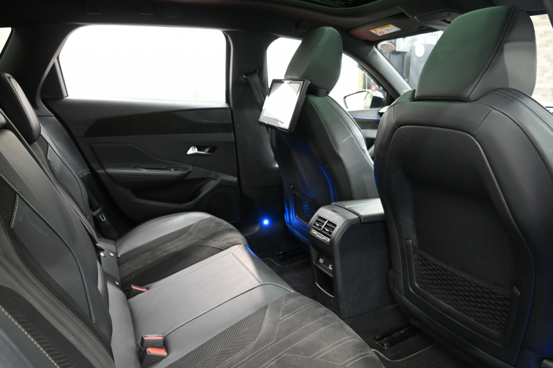 プジョー 308 SW GT ﾌﾞﾙｰHDi　1ｵｰﾅｰ ACC BSM ﾊｰﾌﾚｻﾞｰ ﾊﾟﾉﾗﾏSR 純正ﾅﾋﾞ CarPlay i-Connect 360ｶﾒﾗ LEDﾍｯﾄﾞﾗｲﾄ 純正18AW　2年保証付