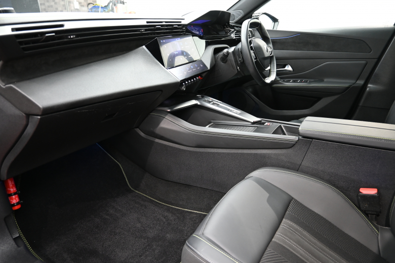 プジョー 308 SW GT ﾌﾞﾙｰHDi　1ｵｰﾅｰ ACC BSM ﾊｰﾌﾚｻﾞｰ ﾊﾟﾉﾗﾏSR 純正ﾅﾋﾞ CarPlay i-Connect 360ｶﾒﾗ LEDﾍｯﾄﾞﾗｲﾄ 純正18AW　2年保証付