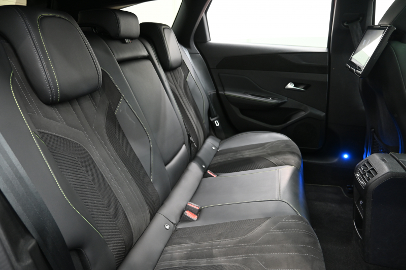 プジョー 308 SW GT ﾌﾞﾙｰHDi　1ｵｰﾅｰ ACC BSM ﾊｰﾌﾚｻﾞｰ ﾊﾟﾉﾗﾏSR 純正ﾅﾋﾞ CarPlay i-Connect 360ｶﾒﾗ LEDﾍｯﾄﾞﾗｲﾄ 純正18AW　2年保証付