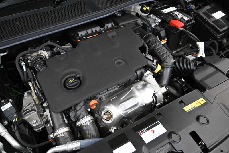 プジョー 308 SW GT ﾌﾞﾙｰHDi　1ｵｰﾅｰ ACC BSM ﾊｰﾌﾚｻﾞｰ ﾊﾟﾉﾗﾏSR 純正ﾅﾋﾞ CarPlay i-Connect 360ｶﾒﾗ LEDﾍｯﾄﾞﾗｲﾄ 純正18AW　2年保証付