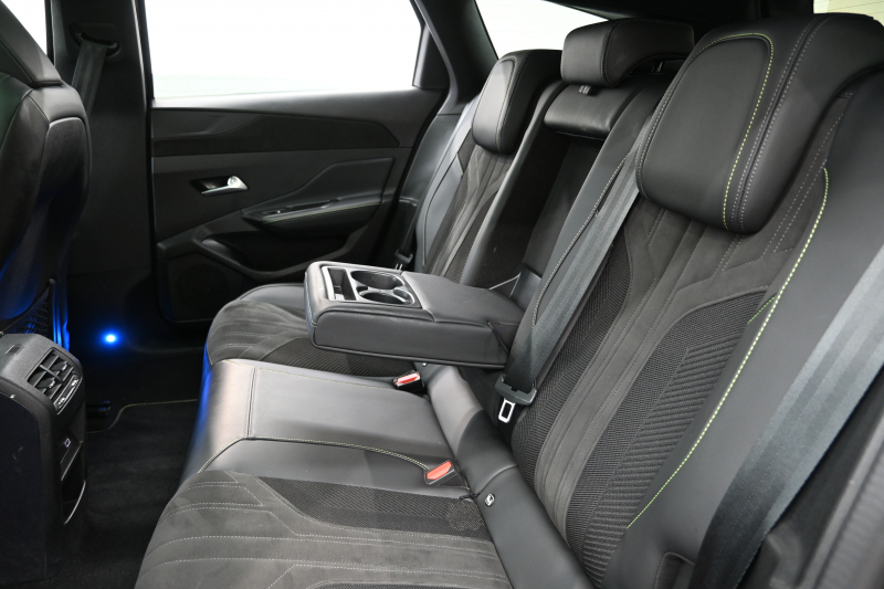 プジョー 308 SW GT ﾌﾞﾙｰHDi　1ｵｰﾅｰ ACC BSM ﾊｰﾌﾚｻﾞｰ ﾊﾟﾉﾗﾏSR 純正ﾅﾋﾞ CarPlay i-Connect 360ｶﾒﾗ LEDﾍｯﾄﾞﾗｲﾄ 純正18AW　2年保証付