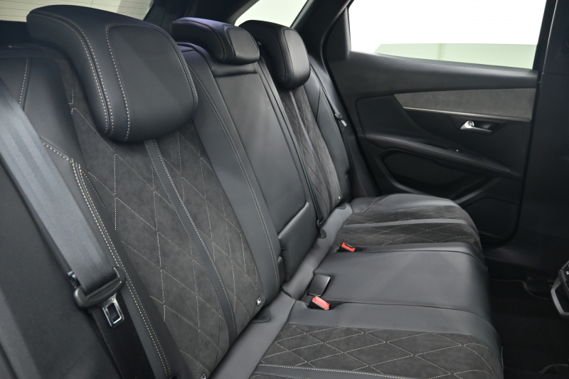 プジョー 3008 GT ﾌﾞﾙｰHDi　Pｽﾀ ACC ﾊｰﾌ革 純正ﾀｯﾁｽｸﾘｰﾝ ﾅﾋﾞTV ﾌﾙｾｸﾞ CarPlay ADVｺﾝﾄﾛｰﾙ 純正18ｲﾝﾁAW LEDﾗｲﾄ ｱｸﾃｨﾌﾞｾｰﾌﾃｨﾌﾞﾚｰｷ　2年保証付