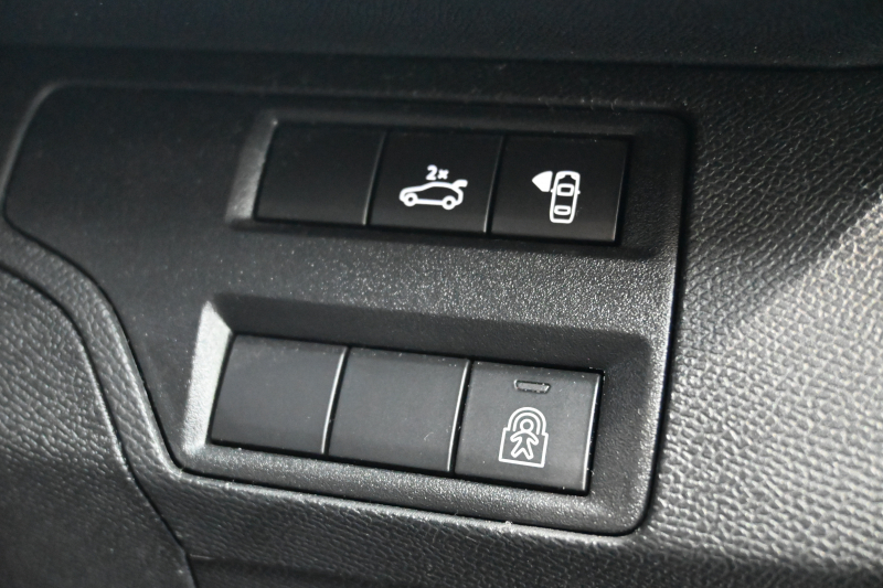 プジョー 3008 GT ﾌﾞﾙｰHDi　Pｽﾀ ACC ﾊｰﾌ革 純正ﾀｯﾁｽｸﾘｰﾝ ﾅﾋﾞTV ﾌﾙｾｸﾞ CarPlay ADVｺﾝﾄﾛｰﾙ 純正18ｲﾝﾁAW LEDﾗｲﾄ ｱｸﾃｨﾌﾞｾｰﾌﾃｨﾌﾞﾚｰｷ　2年保証付