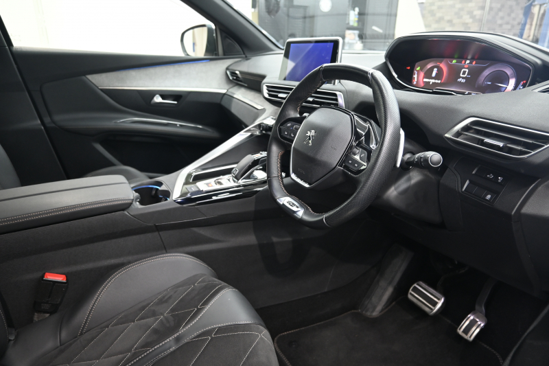 プジョー 3008 GT ﾌﾞﾙｰHDi　Pｽﾀ ACC ﾊｰﾌ革 純正ﾀｯﾁｽｸﾘｰﾝ ﾅﾋﾞTV ﾌﾙｾｸﾞ CarPlay ADVｺﾝﾄﾛｰﾙ 純正18ｲﾝﾁAW LEDﾗｲﾄ ｱｸﾃｨﾌﾞｾｰﾌﾃｨﾌﾞﾚｰｷ　2年保証付