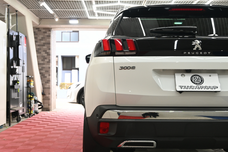 プジョー 3008 ｸﾛｽｼﾃｨ　1ｵｰﾅｰ 特別仕様車 ACC ﾊｰﾌ革 ﾊﾟﾉﾗﾏSR 純正ﾀｯﾁｽｸﾘｰﾝ ﾅﾋﾞTV ﾌﾙｾｸﾞ CarPlay ADVｺﾝﾄﾛｰﾙ 純正18ｲﾝﾁAW LEDﾗｲﾄ ｱｸﾃｨﾌﾞｾｰﾌﾃｨﾌﾞﾚｰｷ　2年保証付