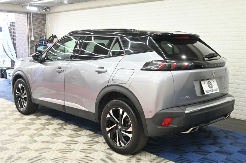 プジョー 2008 GTﾗｲﾝ　Pｽﾀ ACC ECO ﾊｰﾌ革 ﾊﾟﾉﾗﾏSR 純正ﾀｯﾁｽｸﾘｰﾝ ﾅﾋﾞTV CarPlay Bｶﾒﾗ 純正17ｲﾝﾁAW LEDﾗｲﾄ　2年保証付