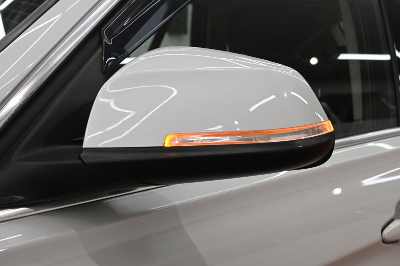 BMW 3シリーズ 320d ﾂｰﾘﾝｸﾞ ﾗｸﾞｼﾞｭｱﾘｰ　後期ﾓﾃﾞﾙ ACC 黒革 純正HDDﾅﾋﾞ Bｶﾒﾗ 17ｲﾝﾁAW ｵｰﾄﾃｰﾙｹﾞｰﾄ LEDﾍｯﾄﾞﾗｲﾄ　2年保証付