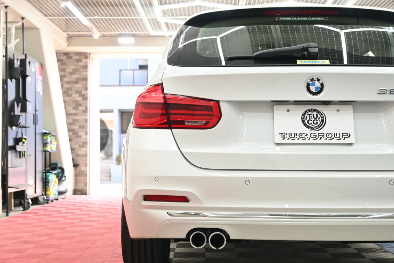 BMW 3シリーズ 320d ﾂｰﾘﾝｸﾞ ﾗｸﾞｼﾞｭｱﾘｰ　後期ﾓﾃﾞﾙ ACC 黒革 純正HDDﾅﾋﾞ Bｶﾒﾗ 17ｲﾝﾁAW ｵｰﾄﾃｰﾙｹﾞｰﾄ LEDﾍｯﾄﾞﾗｲﾄ　2年保証付