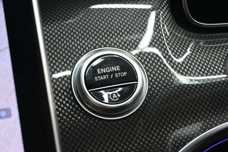 メルセデスベンツ Cクラス C220d ｽﾃｰｼｮﾝﾜｺﾞﾝ AVG AMGﾗｲﾝ ﾚｻﾞｰEXC&ﾚｰﾀﾞｰSP　1ｵｰﾅｰ ACC Pｽﾀ ECO 黒赤革 ﾊﾟﾉﾗﾏｻﾝﾙｰﾌ MBUXﾅﾋﾞTV 360ｶﾒﾗ CarPlay ﾍｯﾄﾞｱｯﾌﾟD AMGｴｱﾛ&18ｲﾝﾁAW LED　2年保証付