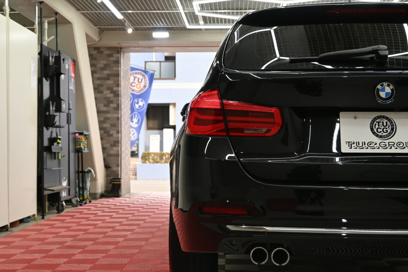 BMW 3シリーズ 320d ﾂｰﾘﾝｸﾞ ﾗｸﾞｼﾞｭｱﾘｰ　後期ﾓﾃﾞﾙ ACC ﾍﾞｰｼﾞｭ革 純正HDDﾅﾋﾞ TVﾁｭｰﾅｰ Bｶﾒﾗ 17ｲﾝﾁAW ｵｰﾄﾃｰﾙｹﾞｰﾄ LEDﾍｯﾄﾞﾗｲﾄ　2年保証付