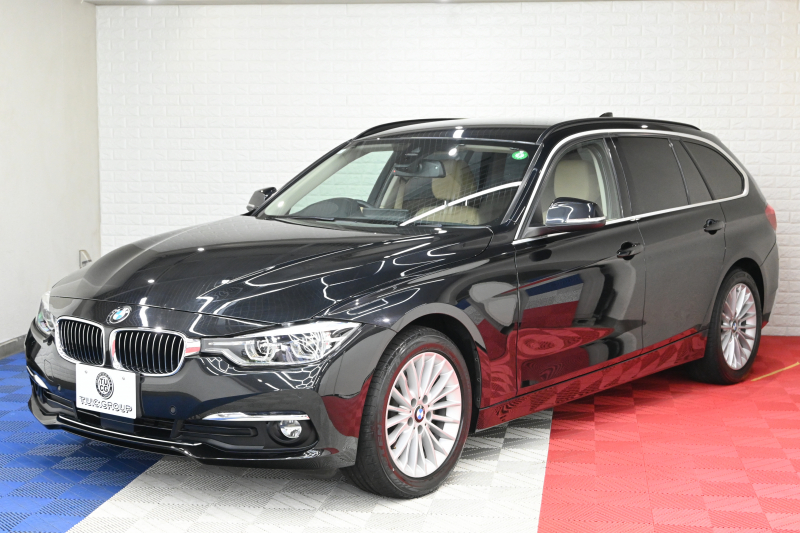 BMW 3シリーズ 320d ﾂｰﾘﾝｸﾞ ﾗｸﾞｼﾞｭｱﾘｰ　後期ﾓﾃﾞﾙ ACC ﾍﾞｰｼﾞｭ革 純正HDDﾅﾋﾞ TVﾁｭｰﾅｰ Bｶﾒﾗ 17ｲﾝﾁAW ｵｰﾄﾃｰﾙｹﾞｰﾄ LEDﾍｯﾄﾞﾗｲﾄ　2年保証付
