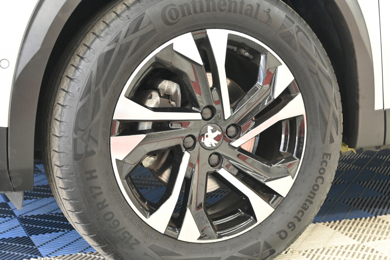 プジョー 2008 GT　Pｽﾀ ACC ECO ﾊｰﾌ革 ﾊﾟﾉﾗﾏSR 純正ﾀｯﾁｽｸﾘｰﾝ ﾅﾋﾞTV CarPlay Bｶﾒﾗ 純正17ｲﾝﾁAW LEDﾗｲﾄ ｱｸﾃｨﾌﾞｾｰﾌﾃｨﾌﾞﾚｰｷ　2年保証付