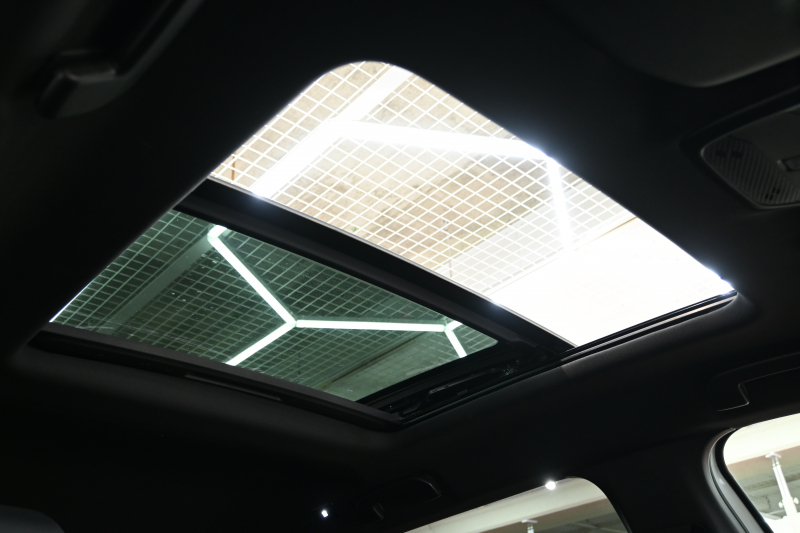 プジョー 2008 GT　Pｽﾀ ACC ECO ﾊｰﾌ革 ﾊﾟﾉﾗﾏSR 純正ﾀｯﾁｽｸﾘｰﾝ ﾅﾋﾞTV CarPlay Bｶﾒﾗ 純正17ｲﾝﾁAW LEDﾗｲﾄ ｱｸﾃｨﾌﾞｾｰﾌﾃｨﾌﾞﾚｰｷ　2年保証付