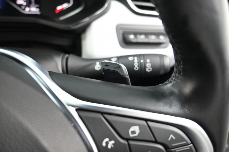 ルノー ルーテシア ｲﾝﾃﾝｽﾌﾟﾗｽ　ACC Pｽﾀ ECO機能 黒革ｼｰﾄ ｼｰﾄﾋｰﾀｰ ﾚｻﾞｰｽﾃｱ 純正ﾀｯﾁｽｸﾘｰﾝ CarPlay Bｶﾒﾗ LEDﾗｲﾄ ｱﾝﾋﾞｴﾝﾄﾗｲﾄ　2年保証付