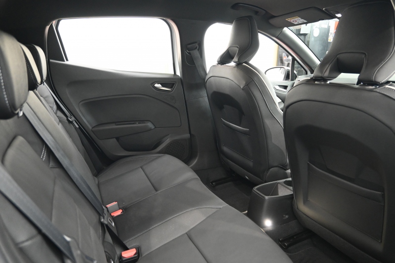 ルノー ルーテシア ｲﾝﾃﾝｽﾌﾟﾗｽ　ACC Pｽﾀ ECO機能 黒革ｼｰﾄ ｼｰﾄﾋｰﾀｰ ﾚｻﾞｰｽﾃｱ 純正ﾀｯﾁｽｸﾘｰﾝ CarPlay Bｶﾒﾗ LEDﾗｲﾄ ｱﾝﾋﾞｴﾝﾄﾗｲﾄ　2年保証付