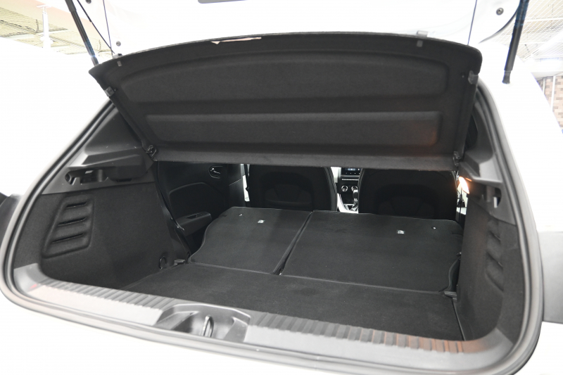 ルノー ルーテシア ｲﾝﾃﾝｽﾌﾟﾗｽ　ACC Pｽﾀ ECO機能 黒革ｼｰﾄ ｼｰﾄﾋｰﾀｰ ﾚｻﾞｰｽﾃｱ 純正ﾀｯﾁｽｸﾘｰﾝ CarPlay Bｶﾒﾗ LEDﾗｲﾄ ｱﾝﾋﾞｴﾝﾄﾗｲﾄ　2年保証付