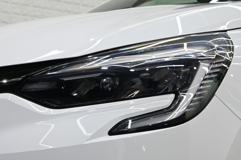 ルノー ルーテシア ｲﾝﾃﾝｽﾌﾟﾗｽ　ACC Pｽﾀ ECO機能 黒革ｼｰﾄ ｼｰﾄﾋｰﾀｰ ﾚｻﾞｰｽﾃｱ 純正ﾀｯﾁｽｸﾘｰﾝ CarPlay Bｶﾒﾗ LEDﾗｲﾄ ｱﾝﾋﾞｴﾝﾄﾗｲﾄ　2年保証付