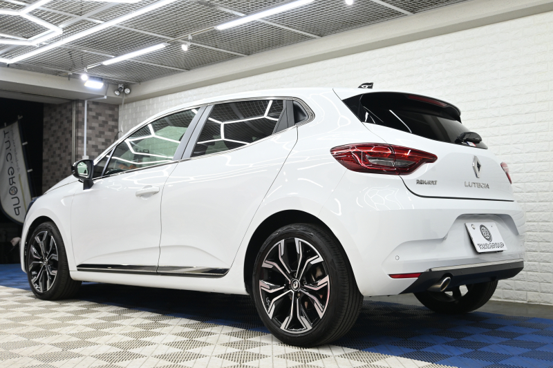 ルノー ルーテシア ｲﾝﾃﾝｽﾌﾟﾗｽ　ACC Pｽﾀ ECO機能 黒革ｼｰﾄ ｼｰﾄﾋｰﾀｰ ﾚｻﾞｰｽﾃｱ 純正ﾀｯﾁｽｸﾘｰﾝ CarPlay Bｶﾒﾗ LEDﾗｲﾄ ｱﾝﾋﾞｴﾝﾄﾗｲﾄ　2年保証付