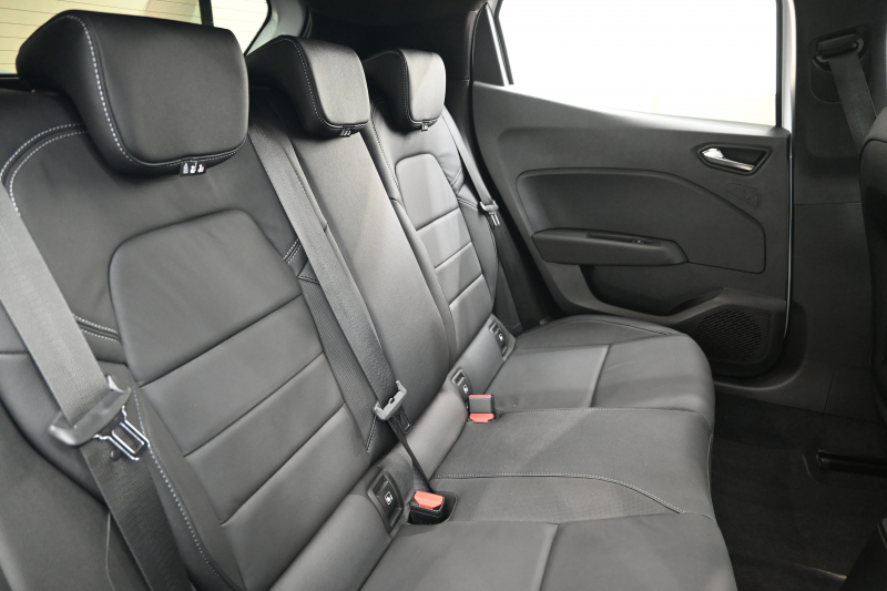 ルノー ルーテシア ｲﾝﾃﾝｽﾌﾟﾗｽ　ACC Pｽﾀ ECO機能 黒革ｼｰﾄ ｼｰﾄﾋｰﾀｰ ﾚｻﾞｰｽﾃｱ 純正ﾀｯﾁｽｸﾘｰﾝ CarPlay Bｶﾒﾗ LEDﾗｲﾄ ｱﾝﾋﾞｴﾝﾄﾗｲﾄ　2年保証付