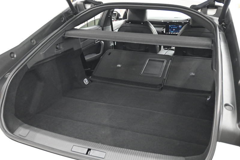 プジョー 508 508 GT ﾌﾞﾙｰHDi　ACC ｱｸﾃｨﾌﾞｾｰﾌﾃｨ ﾚｰﾝｷｰﾌﾟA ﾅｯﾊﾟ革 純正ﾅﾋﾞTV CarPlay Bｶﾒﾗ FOCALｽﾋﾟｰｶｰ  18ｲﾝﾁAW　2年保証