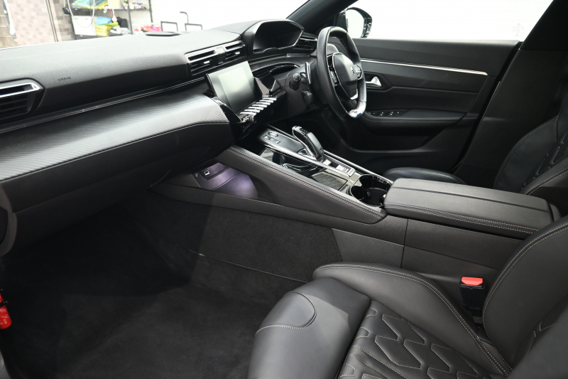 プジョー 508 508 GT ﾌﾞﾙｰHDi　ACC ｱｸﾃｨﾌﾞｾｰﾌﾃｨ ﾚｰﾝｷｰﾌﾟA ﾅｯﾊﾟ革 純正ﾅﾋﾞTV CarPlay Bｶﾒﾗ FOCALｽﾋﾟｰｶｰ  18ｲﾝﾁAW　2年保証