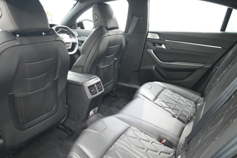 プジョー 508 508 GT ﾌﾞﾙｰHDi　ACC ｱｸﾃｨﾌﾞｾｰﾌﾃｨ ﾚｰﾝｷｰﾌﾟA ﾅｯﾊﾟ革 純正ﾅﾋﾞTV CarPlay Bｶﾒﾗ FOCALｽﾋﾟｰｶｰ  18ｲﾝﾁAW　2年保証