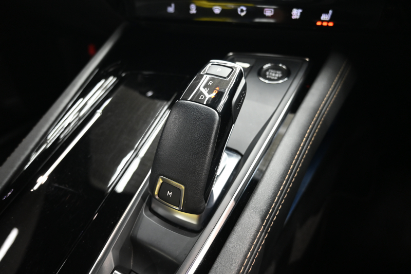 プジョー 508 508 GT ﾌﾞﾙｰHDi　ACC ｱｸﾃｨﾌﾞｾｰﾌﾃｨ ﾚｰﾝｷｰﾌﾟA ﾅｯﾊﾟ革 純正ﾅﾋﾞTV CarPlay Bｶﾒﾗ FOCALｽﾋﾟｰｶｰ  18ｲﾝﾁAW　2年保証