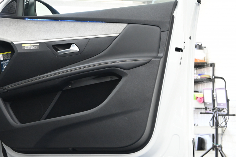 プジョー 3008 3008 GT ﾌﾞﾙｰHDi 　後期ﾓﾃﾞﾙ ACC LKA ﾊｰﾌ革 ﾊﾟﾉﾗﾏR 純正ﾅﾋﾞTV ﾘｱﾓﾆﾀｰ CarPlay Bｶﾒﾗ 前後ｺｰﾅｰｾﾝｻｰ 純正18ｲﾝﾁAW LEDﾗｲﾄ　2年保証付