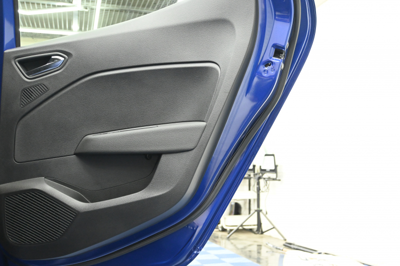 ルノー ルーテシア ｲﾝﾃﾝｽ　ACC Pｽﾀ ECO機能 専用ｼｰﾄ  ｽﾃｱﾘﾝｸﾞﾋｰﾀｰ 純正ﾀｯﾁｽｸﾘｰﾝ CarPlay Bｶﾒﾗ LEDﾗｲﾄ ｱﾝﾋﾞｴﾝﾄﾗｲﾄ 純正17ｲﾝﾁAW　2年保証付