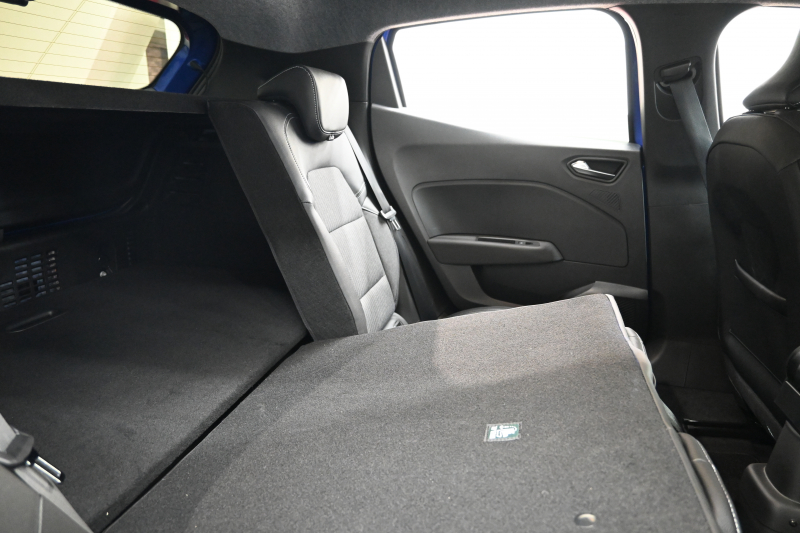 ルノー ルーテシア ｲﾝﾃﾝｽ　ACC Pｽﾀ ECO機能 専用ｼｰﾄ  ｽﾃｱﾘﾝｸﾞﾋｰﾀｰ 純正ﾀｯﾁｽｸﾘｰﾝ CarPlay Bｶﾒﾗ LEDﾗｲﾄ ｱﾝﾋﾞｴﾝﾄﾗｲﾄ 純正17ｲﾝﾁAW　2年保証付