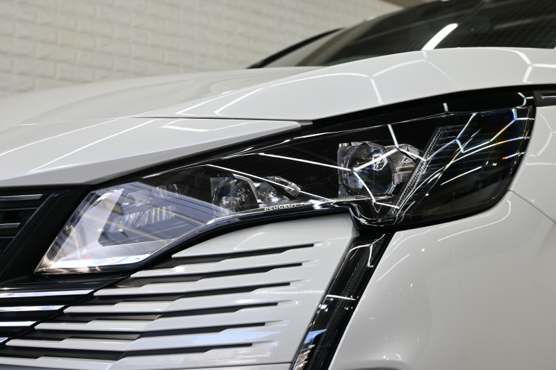 プジョー 3008 3008 GT　1ｵｰﾅｰ 後期ﾓﾃﾞﾙ ACC LKA ﾊｰﾌ革 ﾊﾟﾉﾗﾏSR 純正ﾀｯﾁｽｸﾘｰﾝ CarPlay Bｶﾒﾗ 前後ｺｰﾅｰｾﾝｻｰ 純正18ｲﾝﾁAW LEDﾗｲﾄ　新車保証継承可