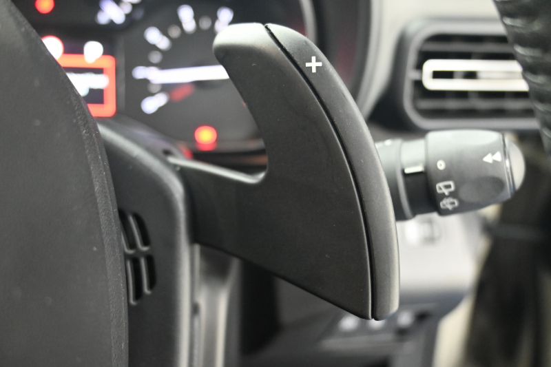 シトロエン ベルランゴ ｼｬｲﾝ　1ｵﾅ Pｽﾀ ﾊﾟｰｷﾝｸﾞｾﾝｻｰ BSM ﾊﾟﾉﾗﾏR ﾌｧﾌﾞﾘｯｸｼｰﾄ 純正ﾀｯﾁｽｸﾘｰﾝ ﾅﾋﾞTV BTｵｰﾃﾞｨｵ＆TEL CarPlay ｱﾝﾋﾞｴﾝｽﾗｲﾄ 純正16ｲﾝﾁAW　2年保証付