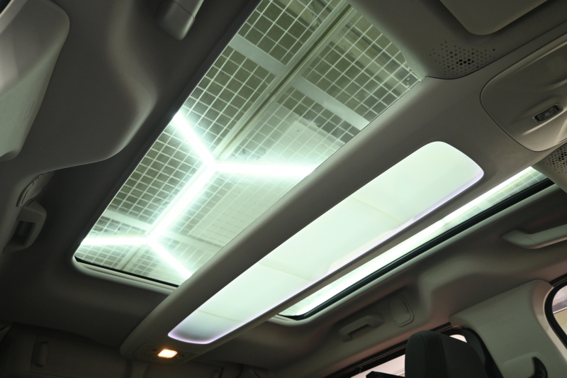 シトロエン ベルランゴ ｼｬｲﾝ　1ｵﾅ Pｽﾀ ﾊﾟｰｷﾝｸﾞｾﾝｻｰ BSM ﾊﾟﾉﾗﾏR ﾌｧﾌﾞﾘｯｸｼｰﾄ 純正ﾀｯﾁｽｸﾘｰﾝ ﾅﾋﾞTV BTｵｰﾃﾞｨｵ＆TEL CarPlay ｱﾝﾋﾞｴﾝｽﾗｲﾄ 純正16ｲﾝﾁAW　2年保証付