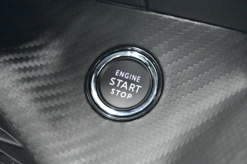 プジョー 208 GT　ACC LPA LKA BSM Pｽﾀ ECO ﾊｰﾌﾚｻﾞｰ 7ｲﾝﾁﾀｯﾁｽｸﾘｰﾝ CarPlay ﾅﾋﾞTV ﾌﾙｾｸﾞ Bｶﾒﾗ 17ｲﾝﾁAW ﾌﾙLEDﾗｲﾄ　2年保証付